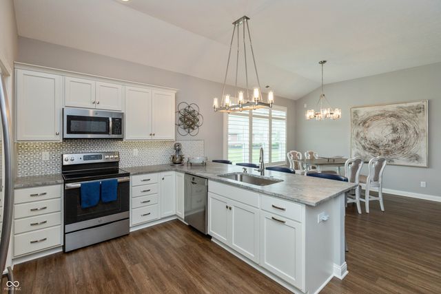 2899 Grandview Lane, Greenwood, IN 46143
