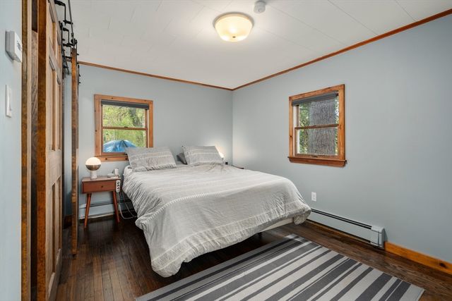 90 Wood St, Hopkinton, MA 01748