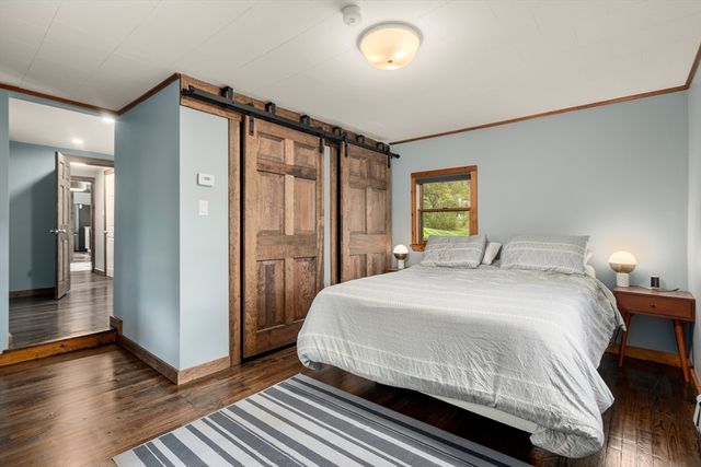 90 Wood St, Hopkinton, MA 01748