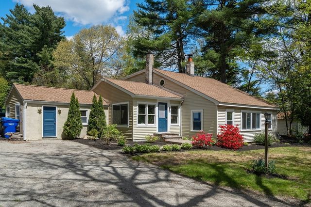 90 Wood St, Hopkinton, MA 01748