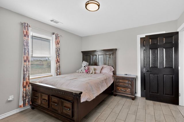 6035 County Road 302, Grandview, TX 76050