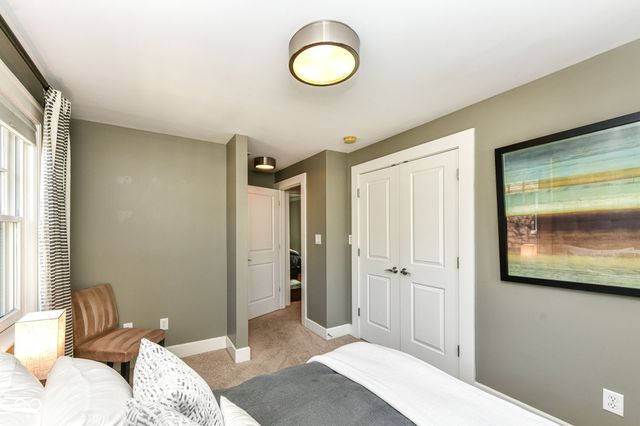 5164 N Illinois Street, Indianapolis, IN 46208