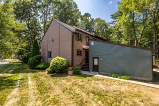 111 Wynwood Drive 111, Enfield, CT 06082
