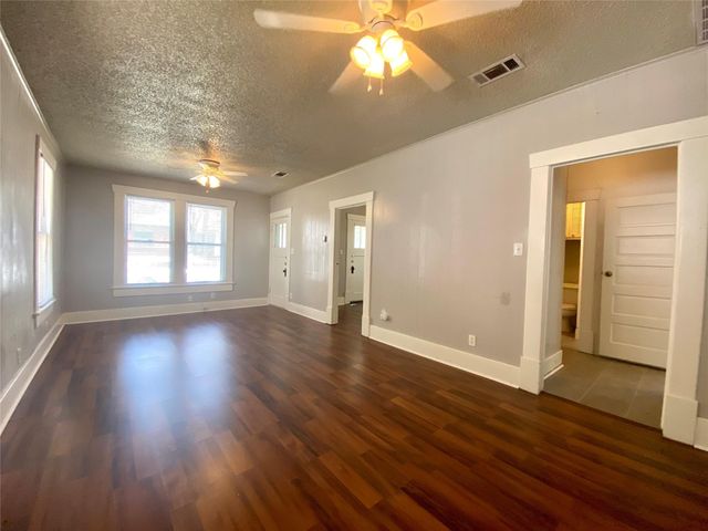 407 E 30th ST A, Austin, TX 78705