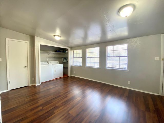 407 E 30th ST A, Austin, TX 78705
