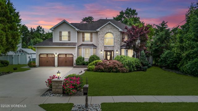 271 Kettle Creek Road, Toms River, NJ 08753