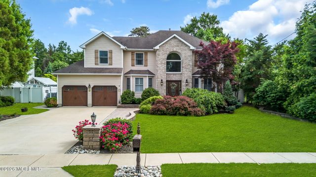 271 Kettle Creek Road, Toms River, NJ 08753