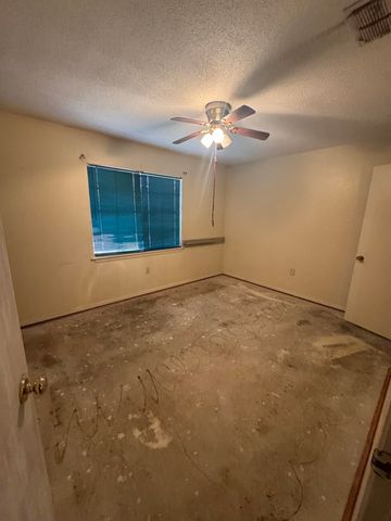 513 Laurel Ln, Hallsville, TX 75650