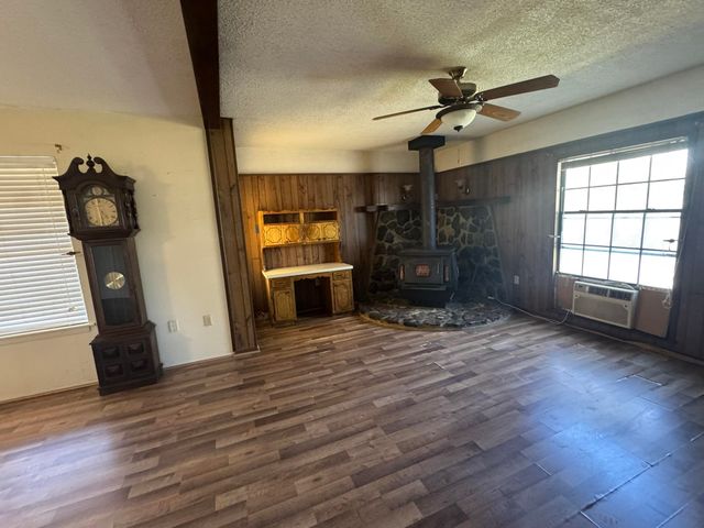 513 Laurel Ln, Hallsville, TX 75650