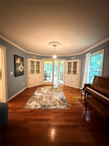 924 Deerfield Road, Elmira City, NY 14905