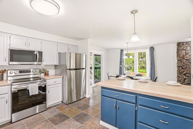 11213 N Astor St, Spokane, WA 99218