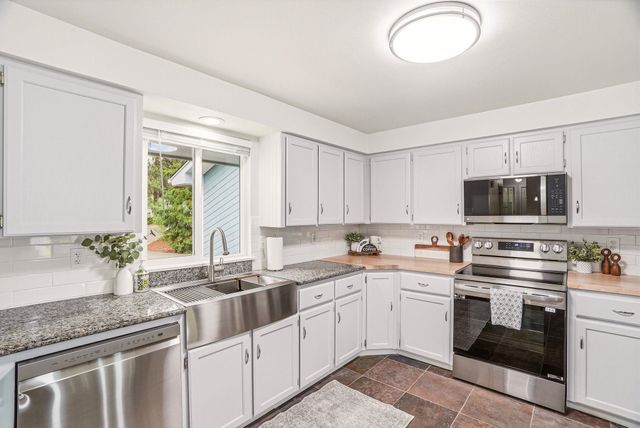 11213 N Astor St, Spokane, WA 99218