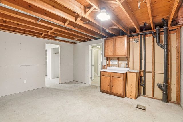 11213 N Astor St, Spokane, WA 99218