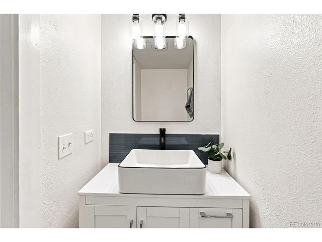 4533 S Lowell Blvd B, Denver, CO 80236