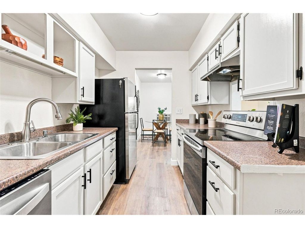 4533 S Lowell Blvd B, Denver, CO 80236
