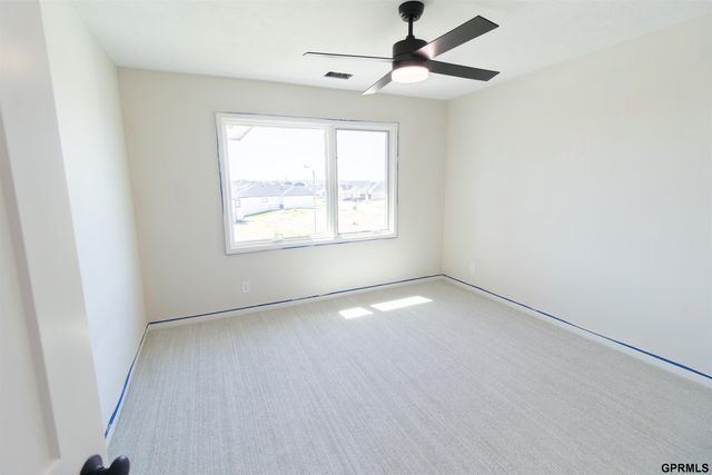21126 Arlington Street, Elkhorn, NE 68022