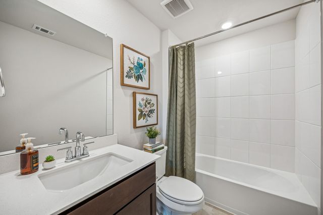 913 Loganberry Drive, Princeton, TX 75407