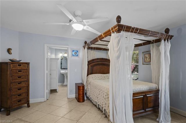 640 Desoto BLVD S, Naples, FL 34117