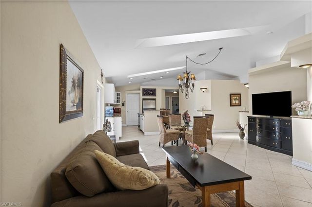 640 Desoto BLVD S, Naples, FL 34117