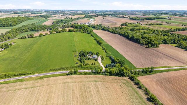 W2012 Racoon Road, Theresa, WI 53091