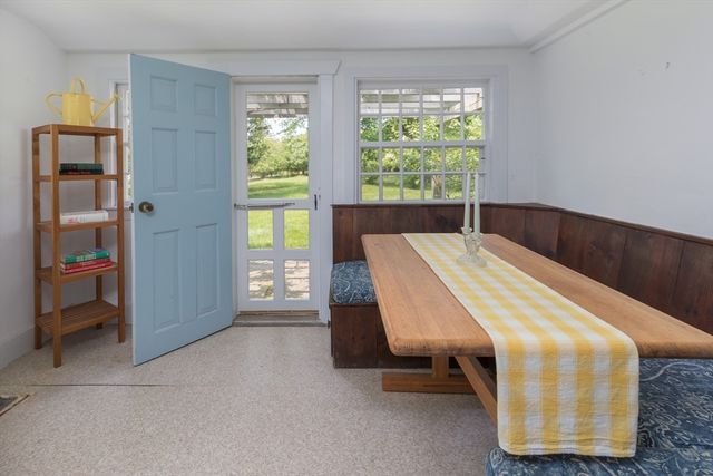 40 Scotchmans Lane, West Tisbury, MA 02575