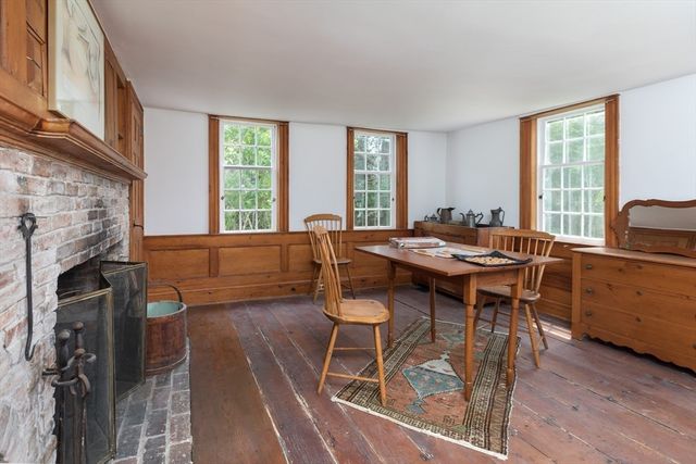 40 Scotchmans Lane, West Tisbury, MA 02575