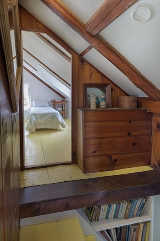 40 Scotchmans Lane, West Tisbury, MA 02575