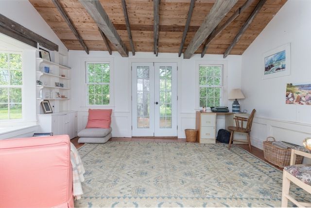 40 Scotchmans Lane, West Tisbury, MA 02575