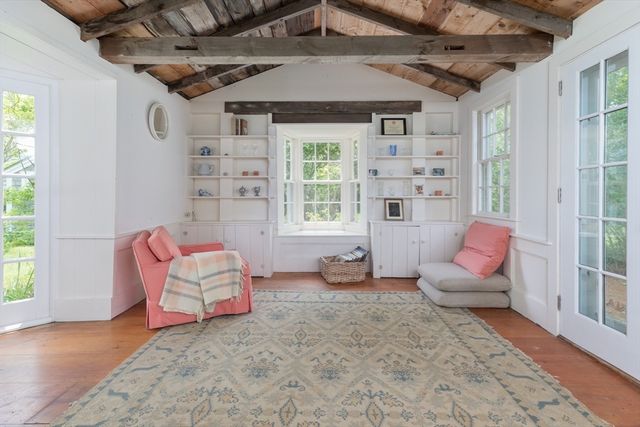 40 Scotchmans Lane, West Tisbury, MA 02575