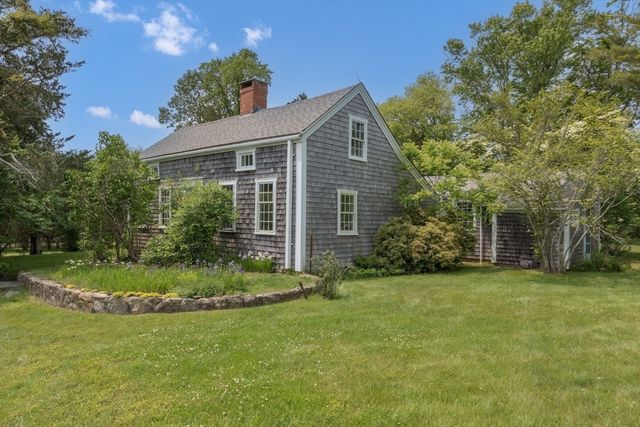 40 Scotchmans Lane, West Tisbury, MA 02575