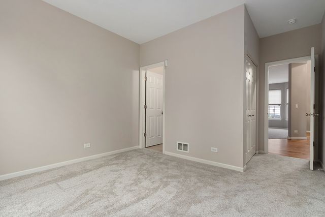 165 Sunflower Lane, Bartlett, IL 60103