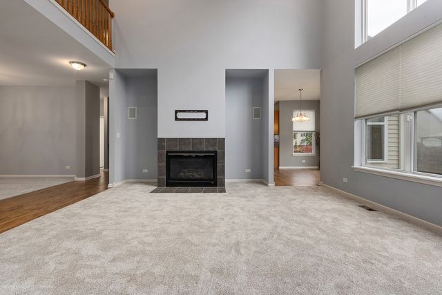 165 Sunflower Lane, Bartlett, IL 60103