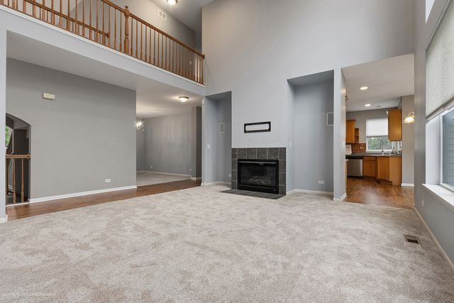 165 Sunflower Lane, Bartlett, IL 60103