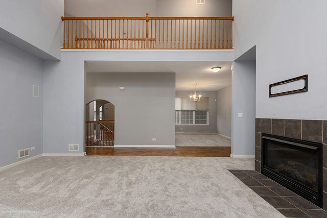 165 Sunflower Lane, Bartlett, IL 60103