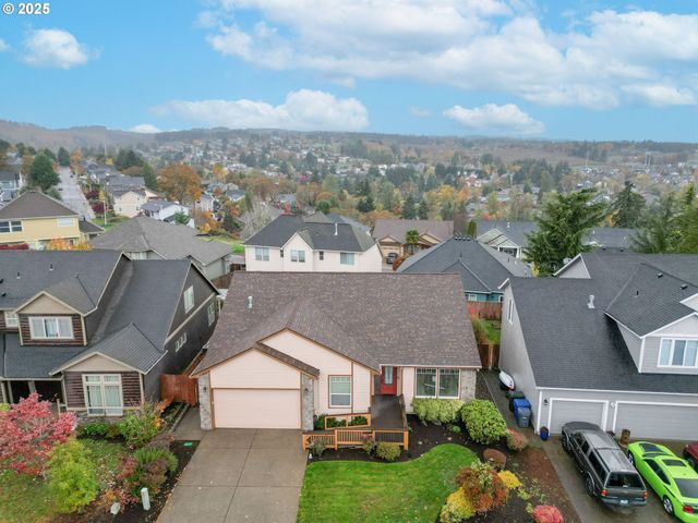 945 CARADON Ct, Salem, OR 97304