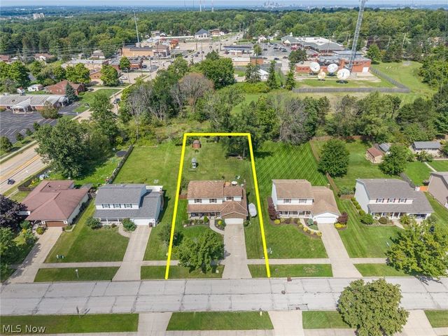 4512 Stary Drive, Parma, OH 44134