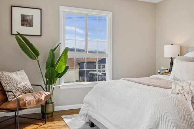 663 40Th St, Richmond, CA 94805