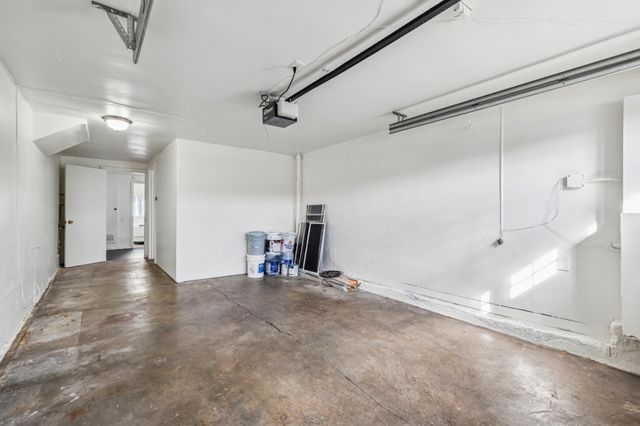 663 40Th St, Richmond, CA 94805