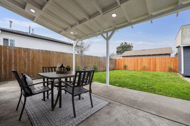 663 40Th St, Richmond, CA 94805