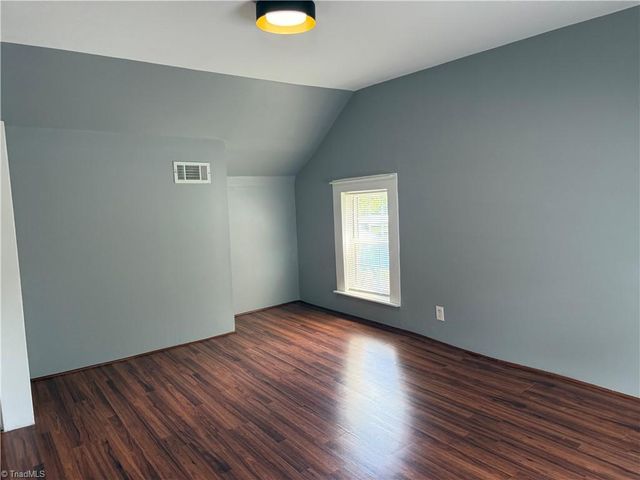 6937 NC Highway 66 S, King, NC 27021