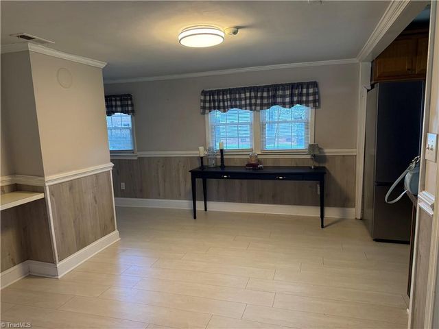 6937 NC Highway 66 S, King, NC 27021