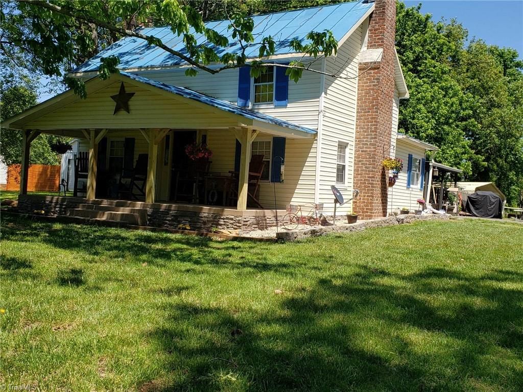6937 NC Highway 66 S, King, NC 27021