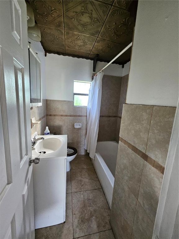 Image 17 of property listing at 7810 BOCA CIEGA DRIVE, St Pete Beach, FL 33706