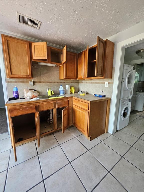 Image 7 of property listing at 7810 BOCA CIEGA DRIVE, St Pete Beach, FL 33706