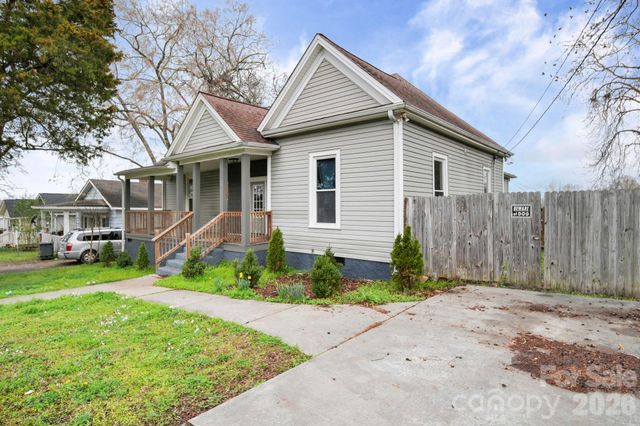 136 E Lacy Street, Chester, SC 29706