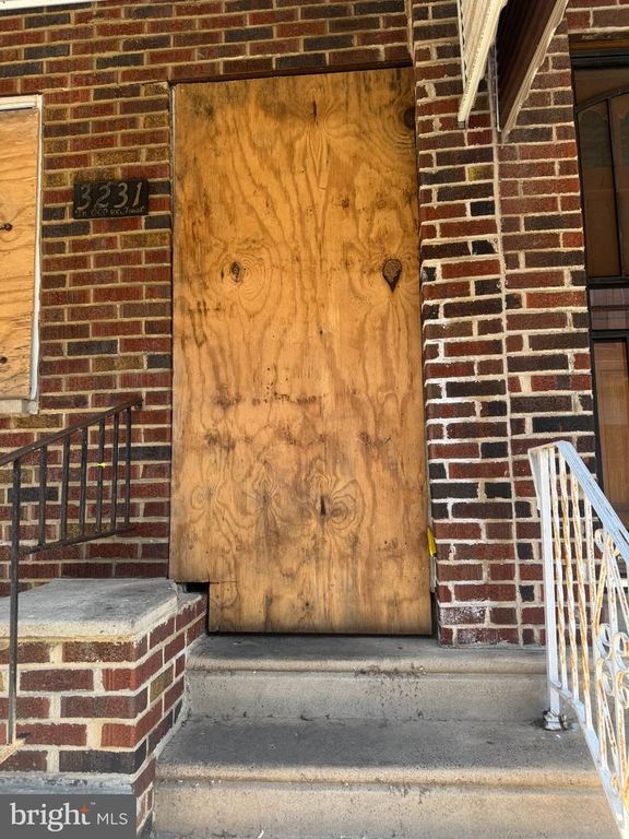 3231 N ETTING ST, PHILADELPHIA, PA 19129 — exterior