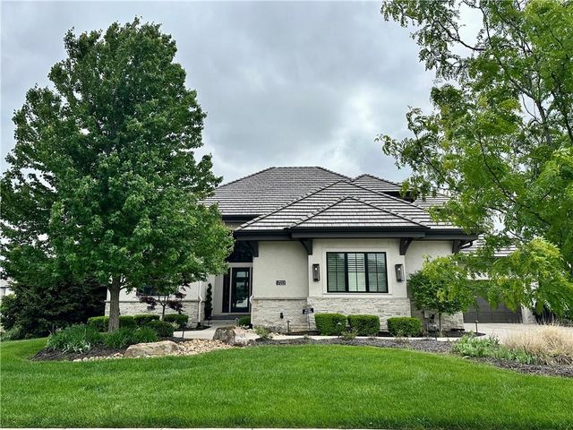 17213 Goddard Street, Overland Park, KS 66221