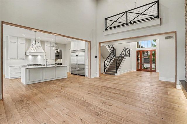 17213 Goddard Street, Overland Park, KS 66221