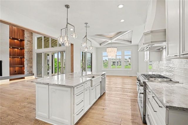 17213 Goddard Street, Overland Park, KS 66221