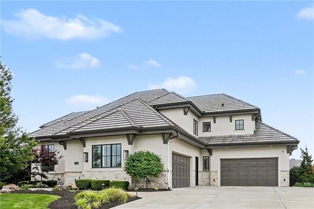 17213 Goddard Street, Overland Park, KS 66221
